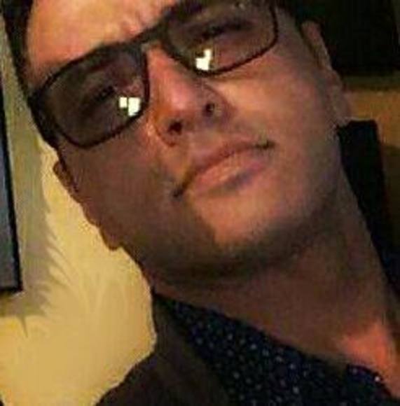 Meet your Posher, David - Picture 1 of 7